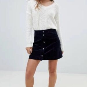 JDY schoolgirl mini corduroy academia skirt Dark Blue but looks black Sz Medium